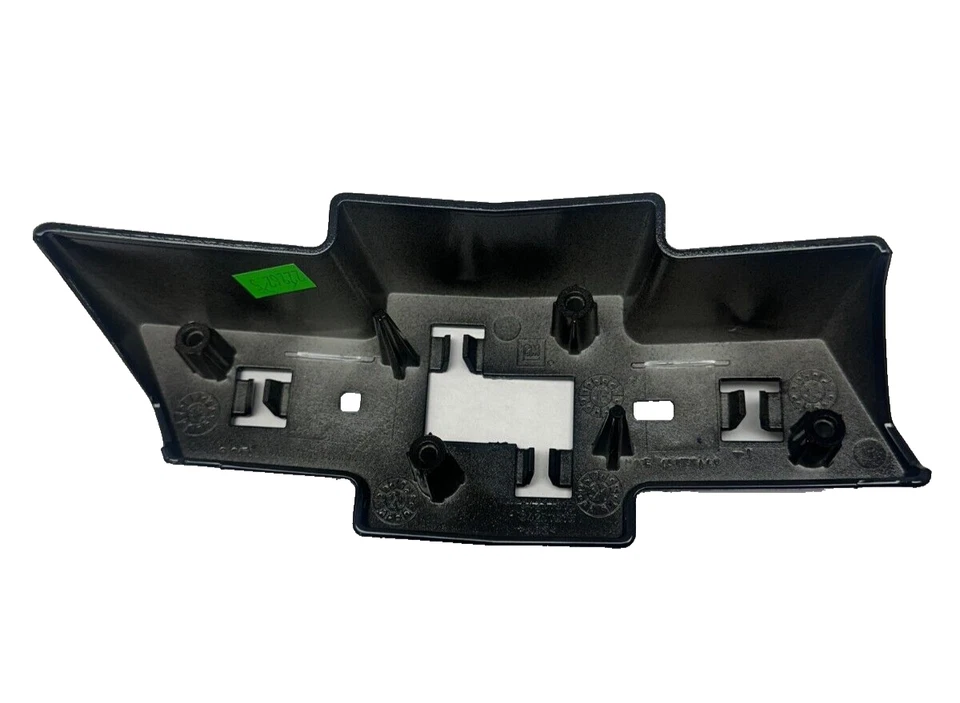 OEM 2019-2022 Chevrolet Blazer Front Grille Emblem Backing Plate Adapter Black Foto 2 de 4