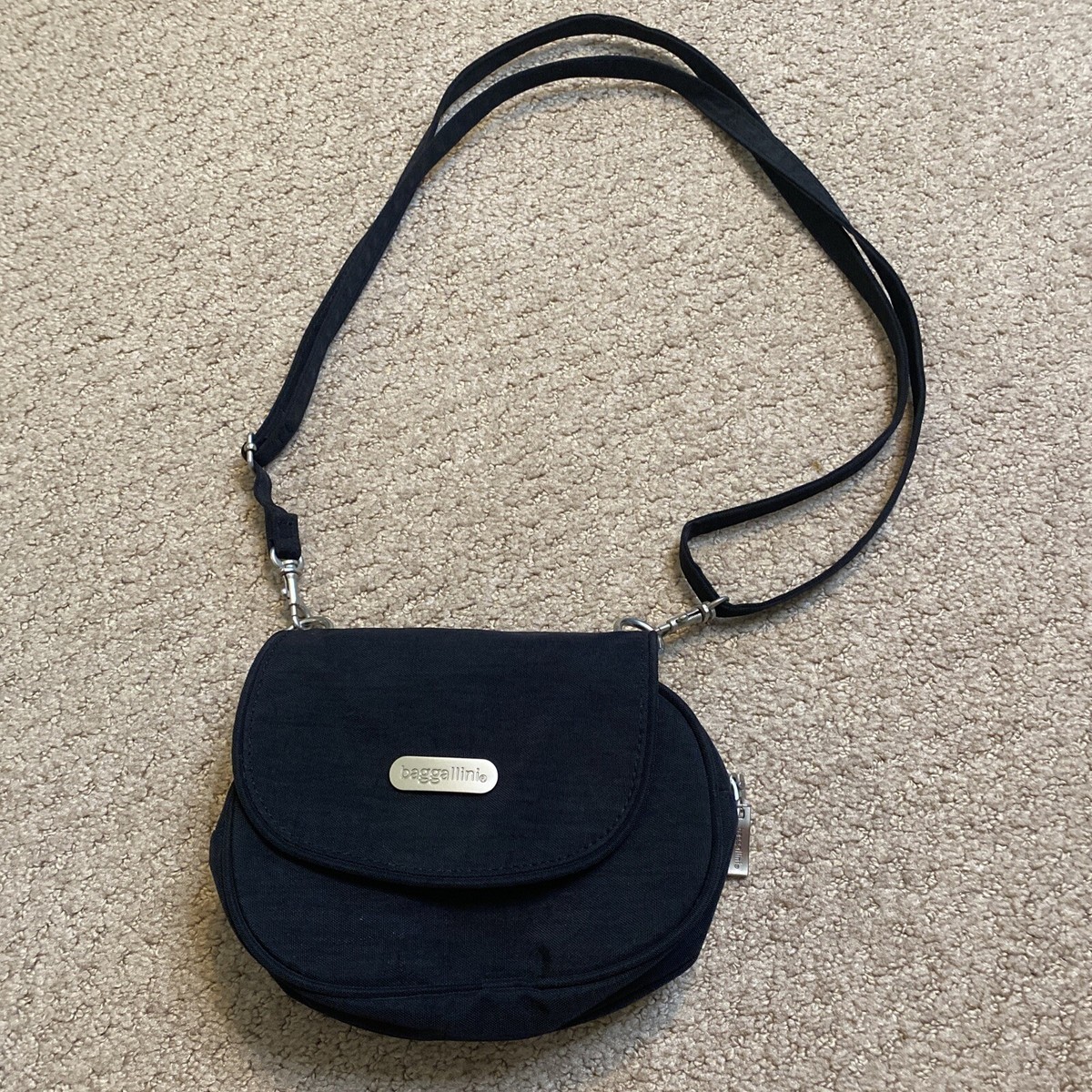 Baggallini Black Sling Crossbody Bag with Multiple Zip Pockets Baggallini Double Zip Mini Sling – Luggage Pros main image 3