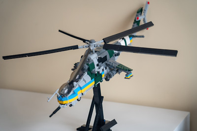 Mi-24V Hind E ukrainischer Hubschrauber Kanonenschiff Mokka Blöcke Hubschrauber Flugzeug