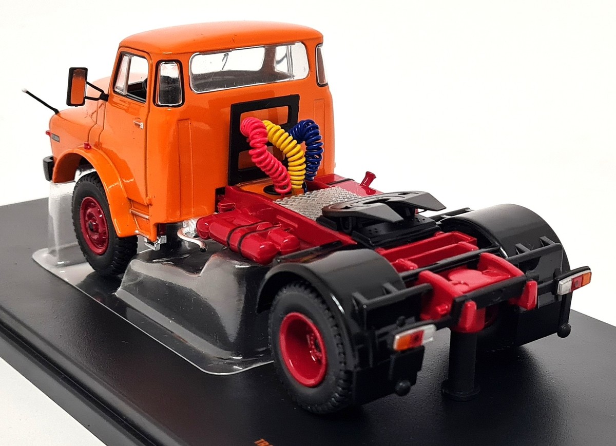 iXO 1/43 - MAN 19 280H 1971 Orange Diecast Scale Model Truck