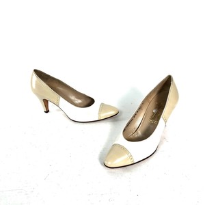saddle shoe pumps