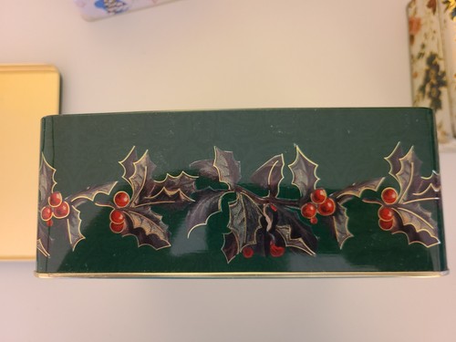80's or 90's Christmas Angel Winter Holiday Decor Storage cookies Tin Container - Picture 4 of 5