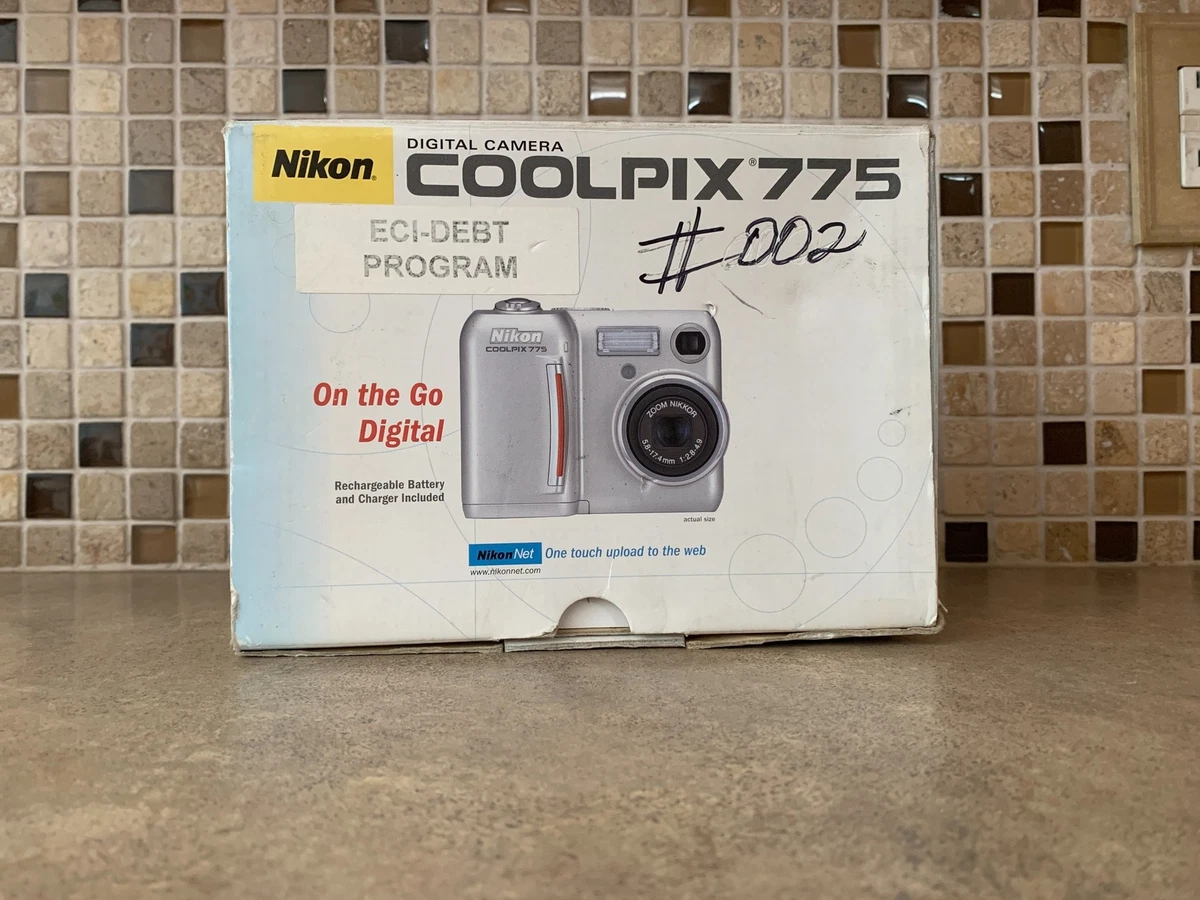 NIKON COOLPIX 775 2.1MP DIGITAL CAMERA (TESTED) 3X OPTICAL ZOOM NO BATTERY.  MT-4