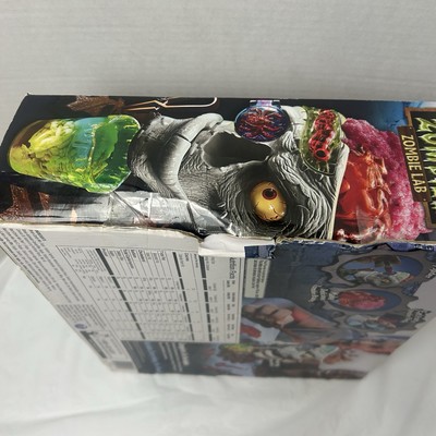 Doctor Dreadful Dr. Dreadful Zombie Lab Labo 80 Treats New Old