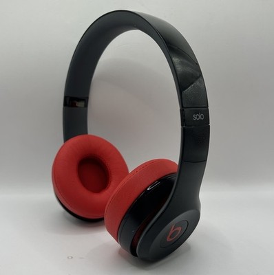 Beats Solo 2 Wireless Headphones Black Brand New Battery - Brand New Foam - Read