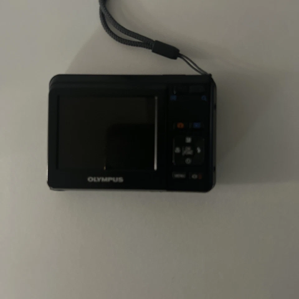 Olympus FE FE-25 10.0MP Digital Camera - Black W/32 Mg Card With Adaptor - Image 2 of 4