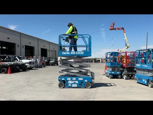 2017 Genie GS-1930 19' Electric Scissor Lift Aerial Manlift Platform 24V bidadoo - Video 1 of 1