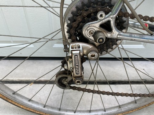 Vintage 1980s Schwinn Voyageur 11.8 Steel Tour Bike - Picture 8 of 12