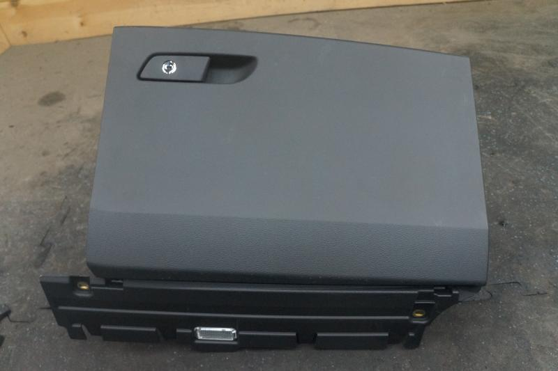 20182020 Audi Q5 Glove Box Assembly OEM eBay