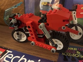 LEGO Technic 8210 Nitro GTX Motorbike (1995) - 100% Pieces Manual & Promo