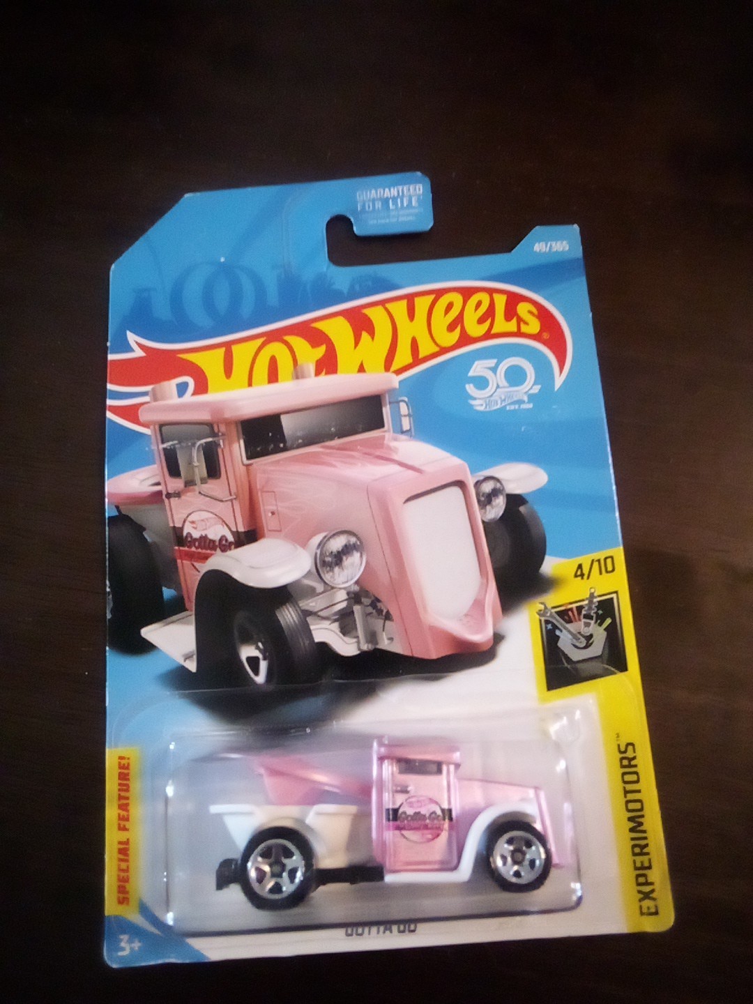 2017 Hot Wheels Experimotors 4/10 GOTTA GO Pink/White  49/365 (Nozlen Protector)
