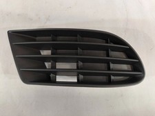 Volkswagen Golf Plus 2007 Verkleidung Nebelscheinwerfer / Gitter vorne DTE235