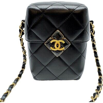 Auth CHANEL CC Matelasse Box-Shaped Lamb Skin Chain Shoulder Auth CHANEL CC Matelasse Box-Shaped Lamb Skin Chain Shoulder