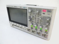 Agilent InfiniiVision DSO-X 2024A 200MHz 4Ch MASK, BW20, EDK, WAVEGEN, VID, DVM