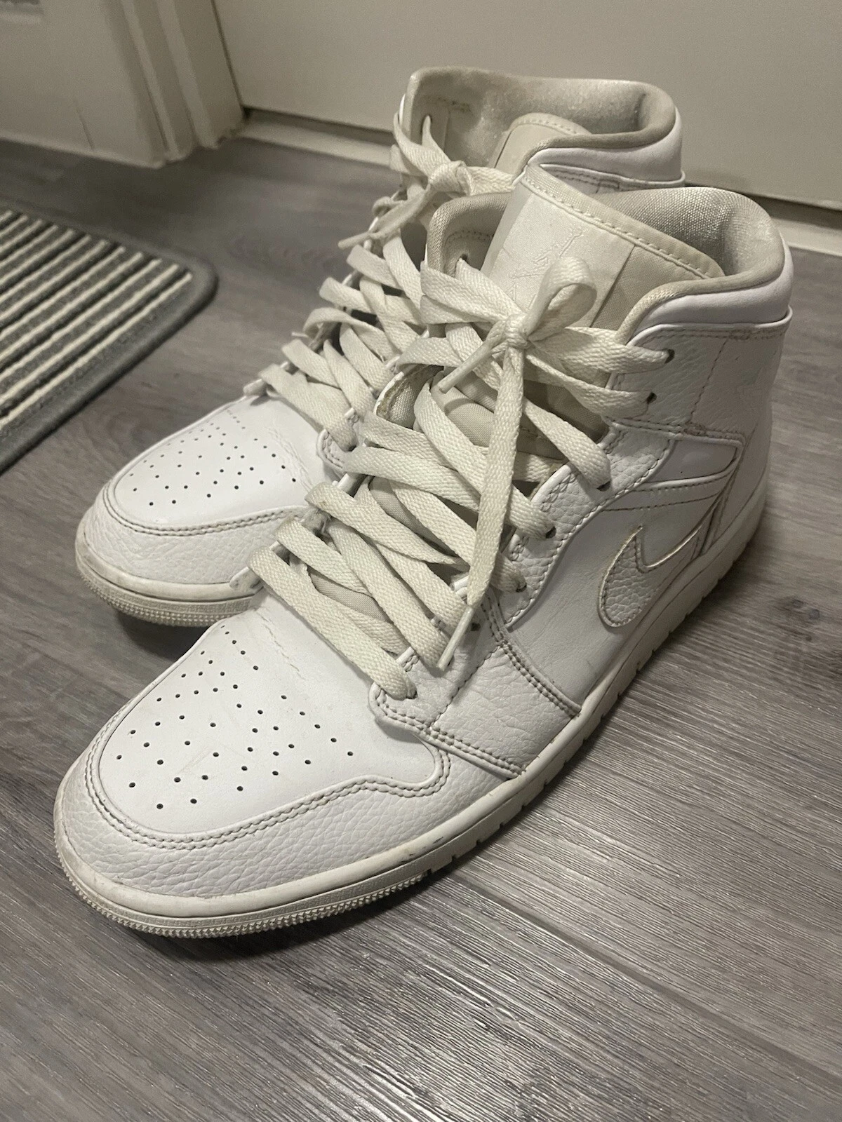 Taglia 9 5 Jordan 1 Mid Triple Bianco