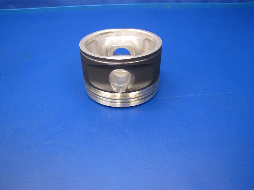 Pistón Dromader Metal Masters PZL-Kalisz P/N 26-105-06 NOS (0417-206) Foto 2 de 4