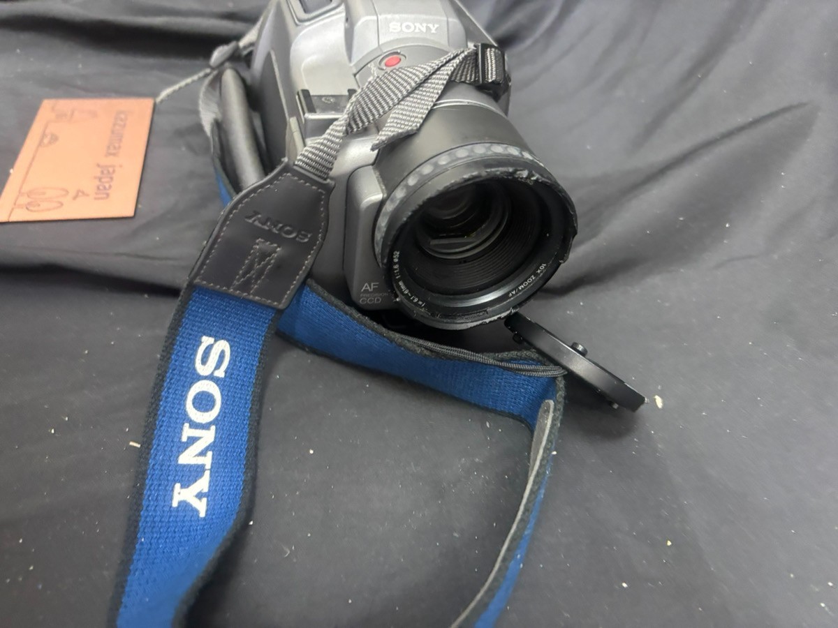 Sony DCR-VX700 MiniDV Digital Video Camera Handycam Untested | eBay