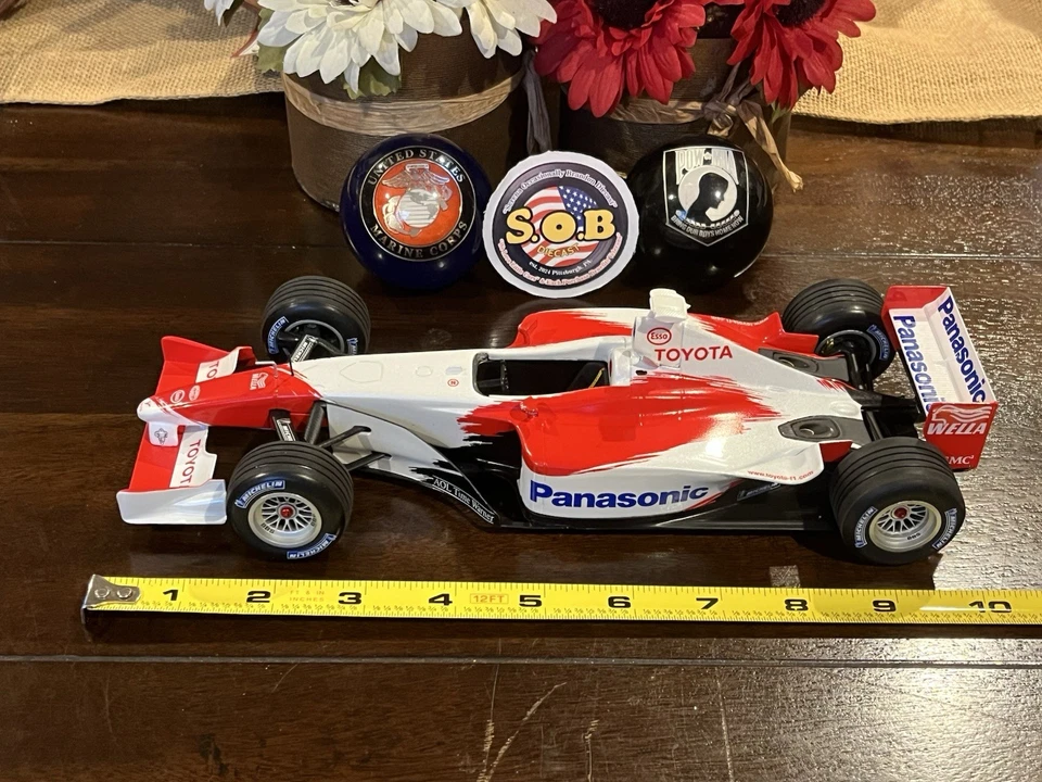 Mini Champs 2002 Panasonic Toyota Formula 1 1:18 1/5002 na caixa 50% para caridade veterinária - Imagem 2 de 4