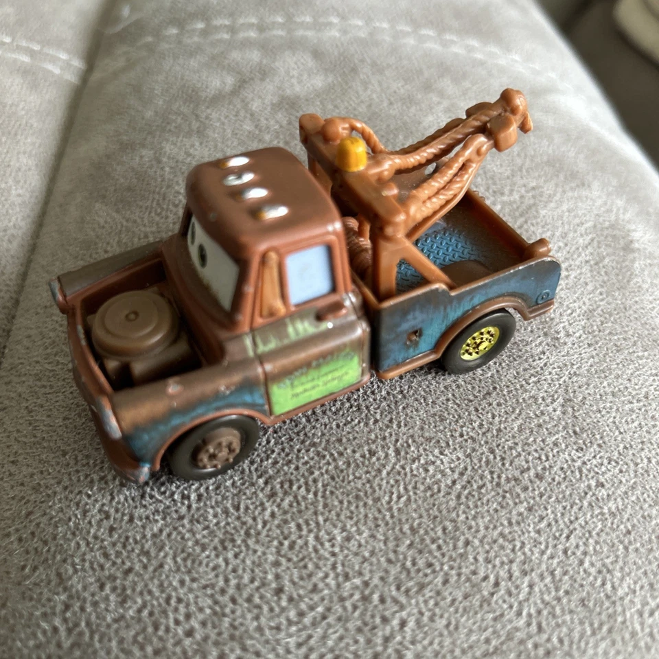 Coche Martin Mater 95 Metal Disney Cars 1/55th FLASH MCQUEEN - EN MUY BUENA CONDICIÓN Muy Raro Foto 2 de 4