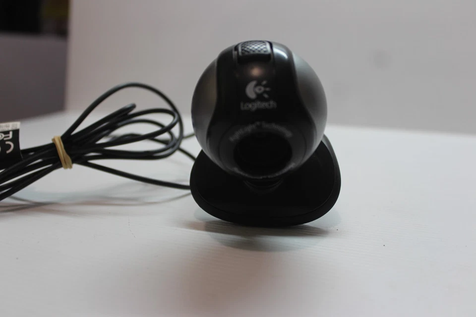 Logitech V-UBK45 861223-0000 Rightlight RightSound Technology USB WebCam - Image 3 of 4