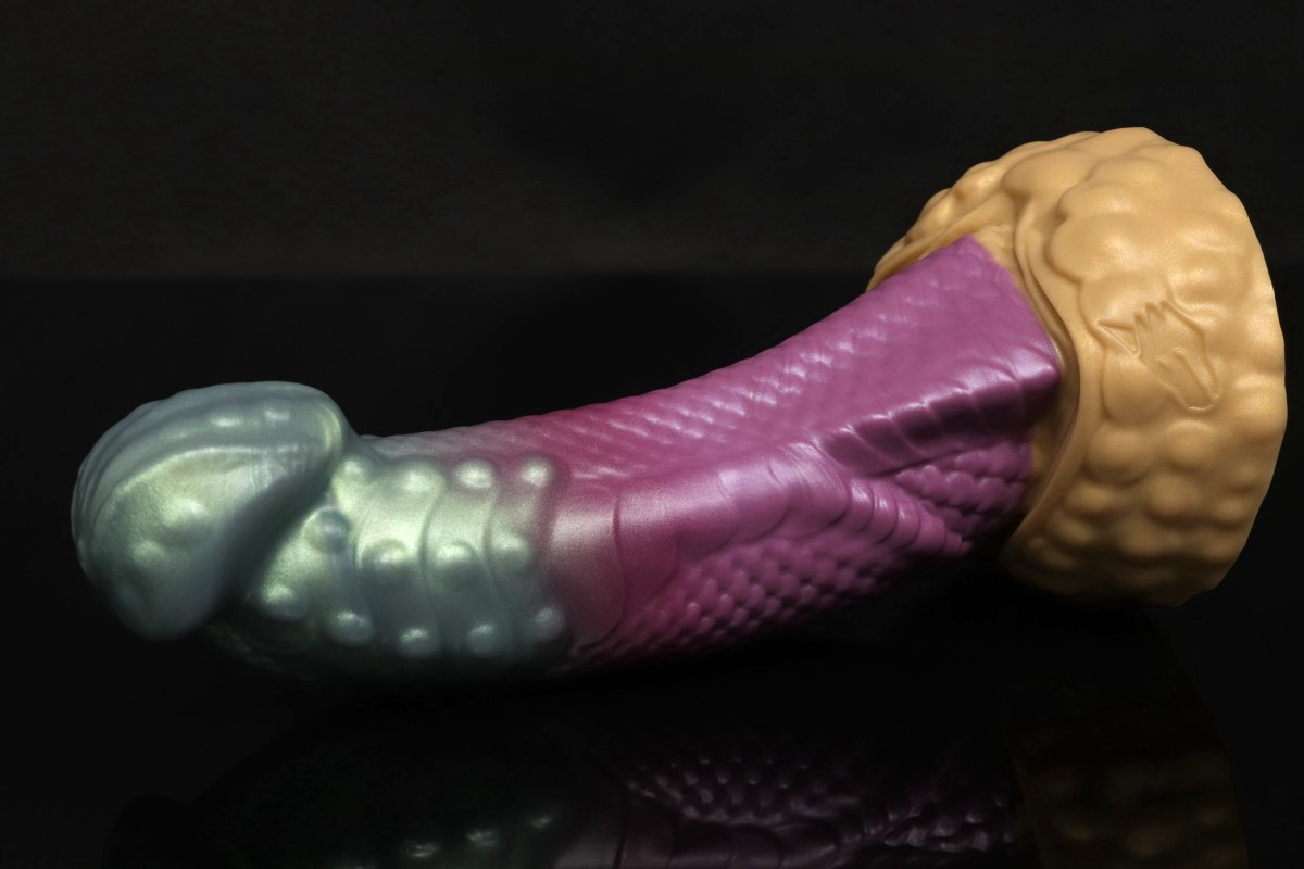 NEW Bad Dragon DEUCE Fantasy SMALL Silicone Dildo SUCTION CUP Base Toy SPLIT | eBay NEW Bad Dragon DEUCE Fantasy SMALL Silicone Dildo SUCTION CUP Base Toy SPLIT | eBay