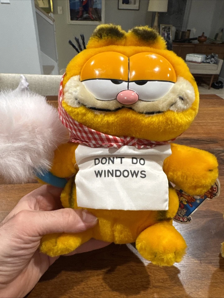 New With Tags, 1981 Dakin Garfield Plush Lot I Don't Need This, Don’t Do Windows - Image 4 of 4