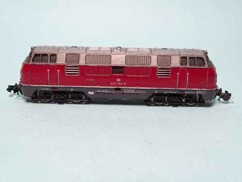 Arnold Eisenbahn Spur N - Diesel Lok V200      #5986