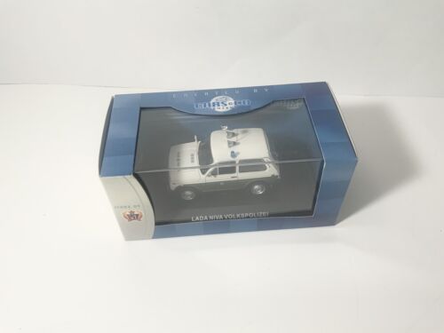 1/43 1977 LADA NIVA VAZ-2121 VOLKSPOLIZEI"" DEUTSCHE POLIZEI Autos & Co CCC040 - Bild 3 von 8