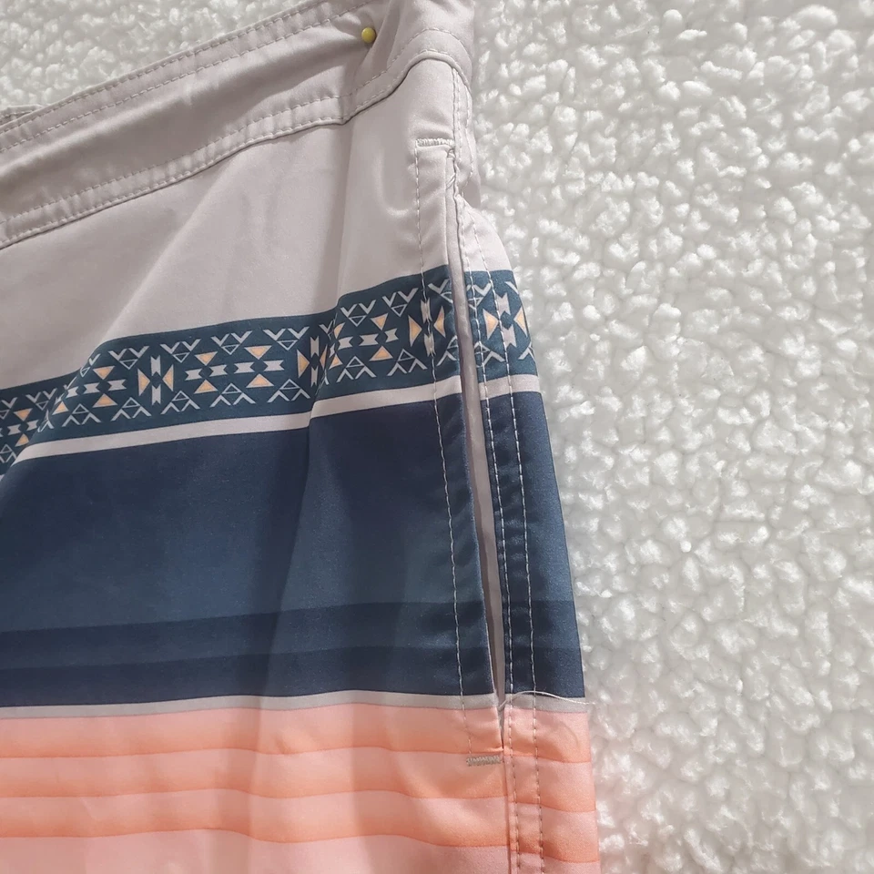 Bermuda de natação masculina Sonoma XXL multicolorida Goods For Life E-Board - Imagem 3 de 4