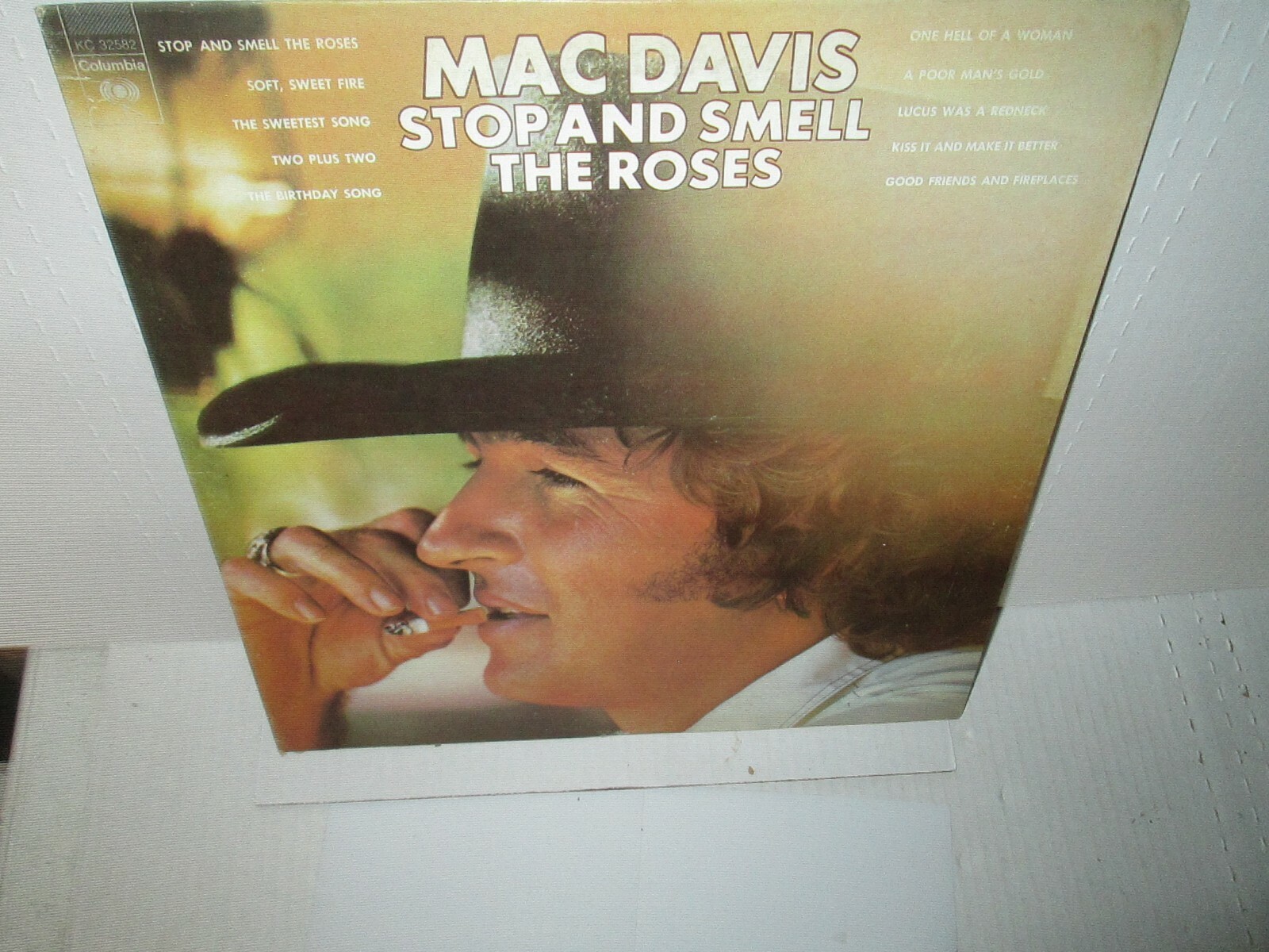MAC DAVIS STOP AND SMELL THE ROSES rare Vinyl Lp Columbia Country