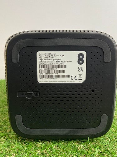 EE 5GEE 5G WiFi Smart Hub Mobile Broadband Router 2.4GHz 5GHz - Photo 5/6