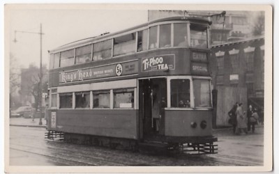 London Straßenbahn Foto; unbekanntes Auto mit Werbung für Kings Head Wein, Taifun, PC-Größe