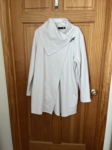 Susan Graver Weekend Ivory Polar Fleece Jacket Cape Toggle Clasp