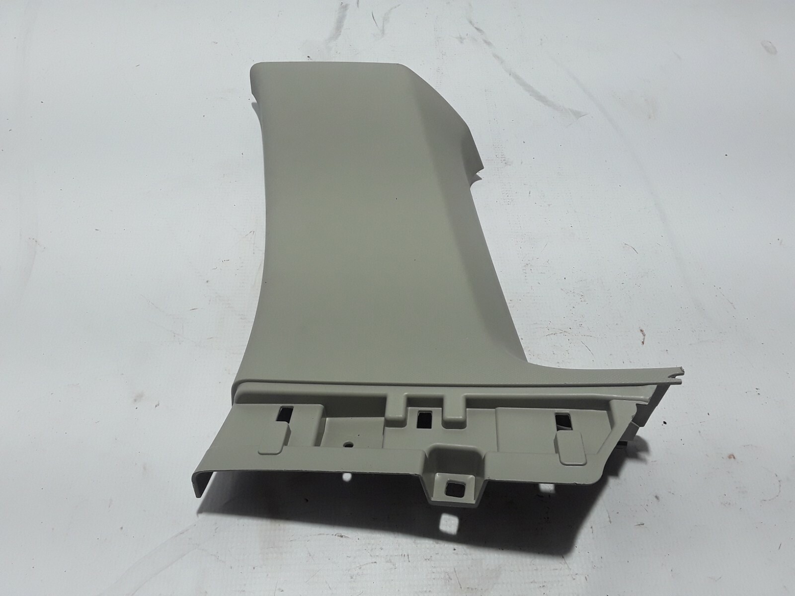 2019 DACIA DUSTER REAR RIGHT SIDE C PILLAR TRIM 769344049R | eBay