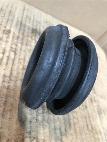 New Old Stock Beck\Arnley Control Arm Bushing Part #101-3678. - Picture 7 of 12