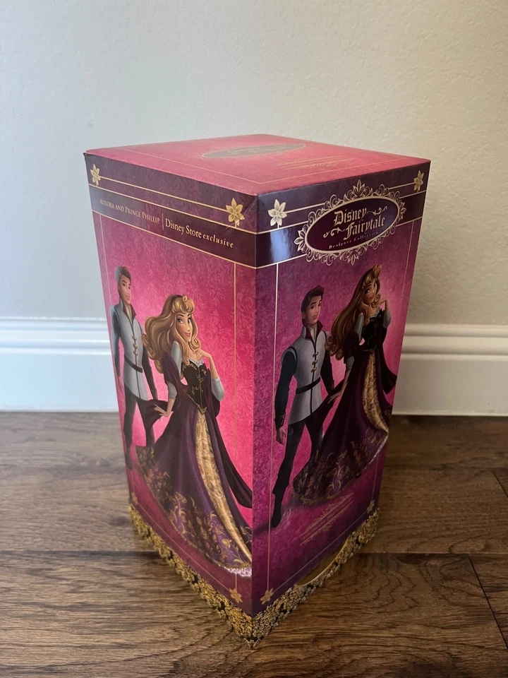 Disney Colección Diseñador Cuento de Hadas Briar Rose y Príncipe Felipe Nuevo en Caja Foto 2 de 4