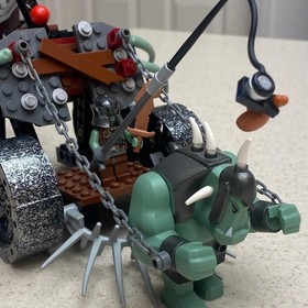 LEGO Castle  7038   Troll Attack    With Instructions and Original Box   Partial