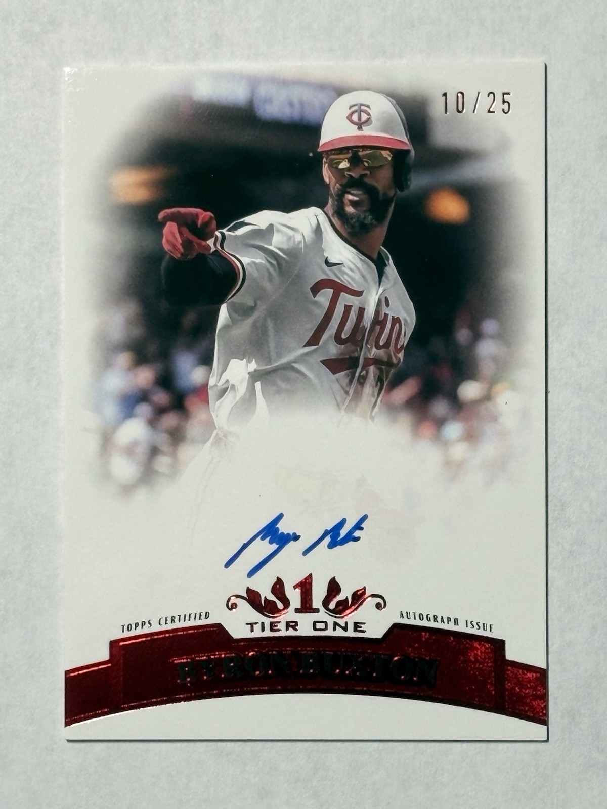 2026 Topps Tier One Byron Buxton Twins Retro 2011 Base Auto R11A-BB 10/25 SSP