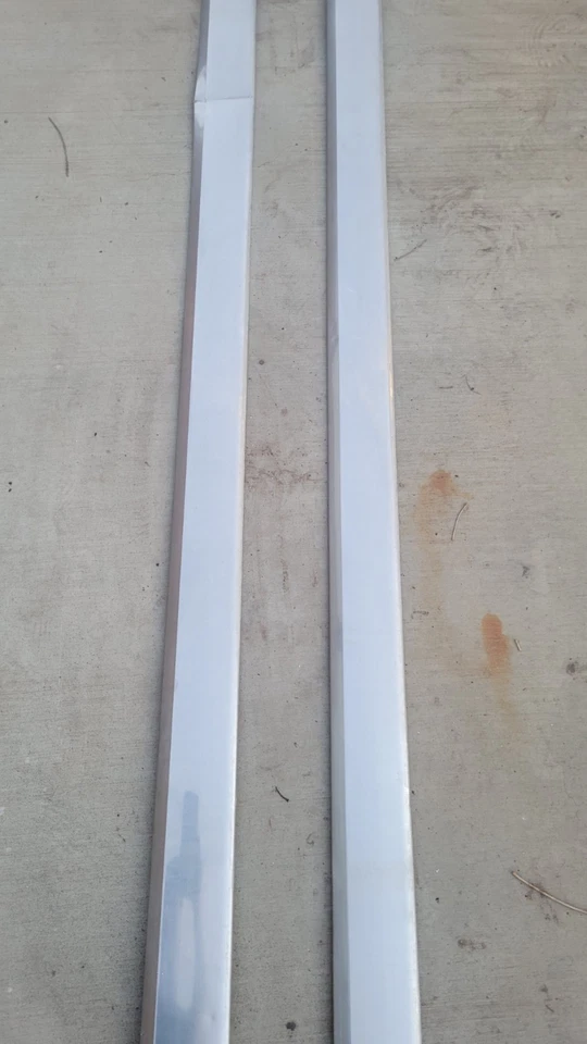 1971 Lincoln Continental Mark III Exterior Rocker Moldings LH RH Sides - Image 3 of 4