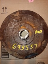 Briggs & Stratton 693557 OEM Used Flywheel