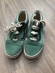vans caqui