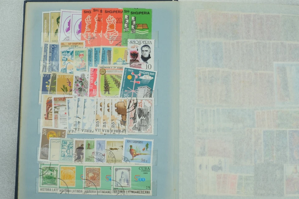 Lote de colecciones de sellos de todo el mundo álbum vintage raro clásico antiguo genuino Foto 4 de 4