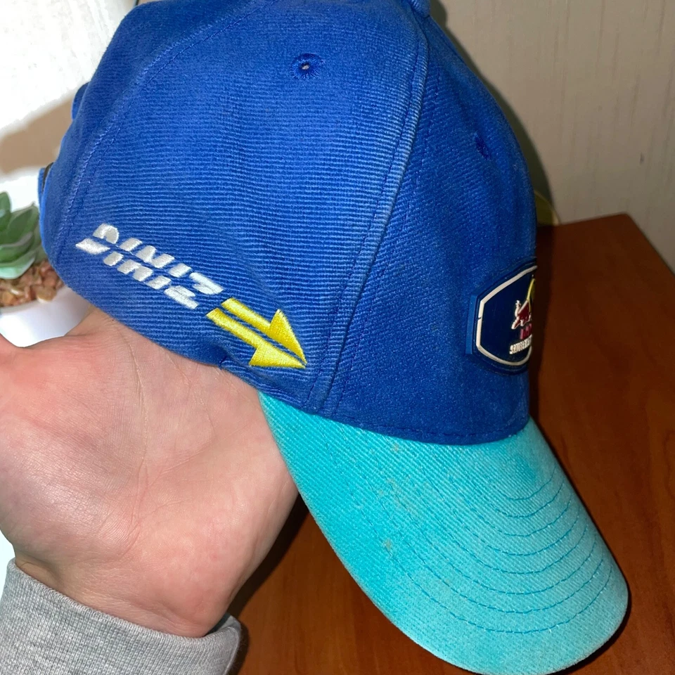 Red Bull Sauber Petronas vintage racing cap One Size - Image 4 of 4