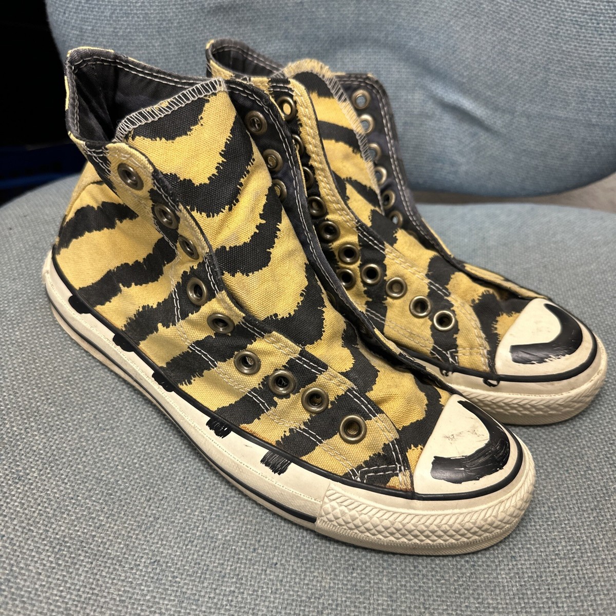 CONVERSE Chuck Taylors Hi Shoes 