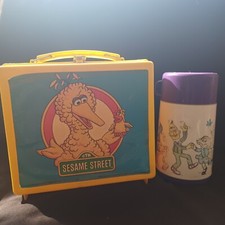 Vintage SESAME STREET Aladdin Ind. Big Bird Lunch Box 1985  Thermos