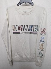 Universal Studios Harry Potter Size Medium Cream Hogwarts Longsleeve Tee