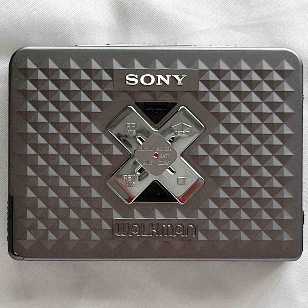 SONY／ソニー WALKMAN カセットプレーヤー　WM-EX655 Sony WM-EX655 ▷ Walkman.land