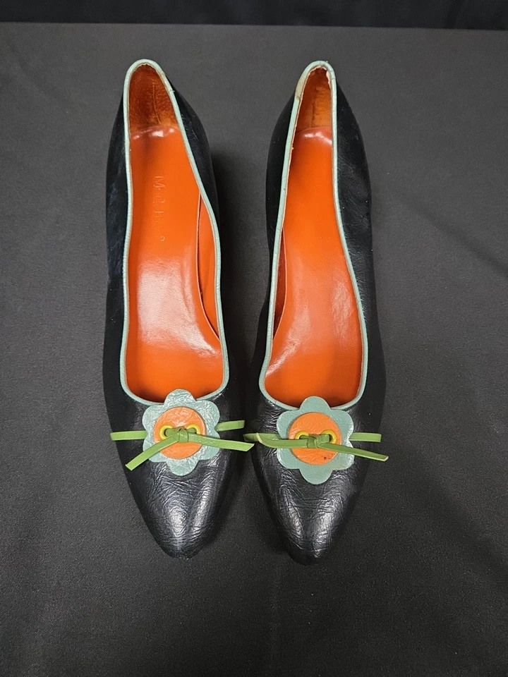 Madeline Black Leather Size 7.5 Designer Floral Shoes Heels Pumps - Image 2 of 4