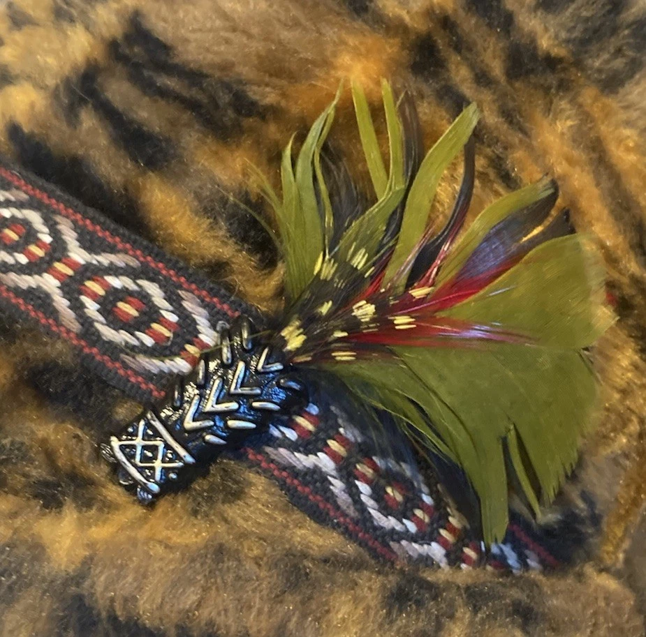 Sombrero de piel sintética con banda de plumas oreja interior solapa vintage invierno Fedora COMO NUEVO Foto 2 de 4