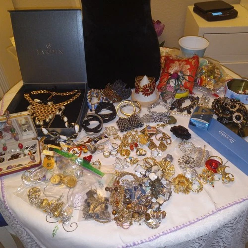 Massive 12LBS VTG Costume Jewelry Lot Unsigned & Signed Coro Trifari Napier Avon